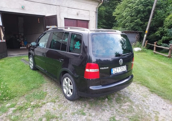 Volkswagen Touran cena 9900 przebieg: 255000, rok produkcji 2004 z Urzędów małe 154